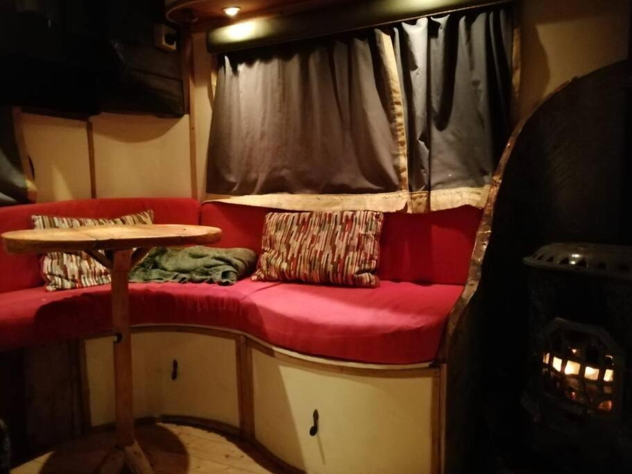 Truck & Pod Creative Nature Retreat. Bantry Luaran gambar