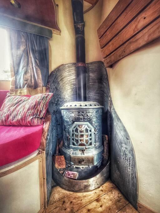 Truck & Pod Creative Nature Retreat. Bantry Luaran gambar